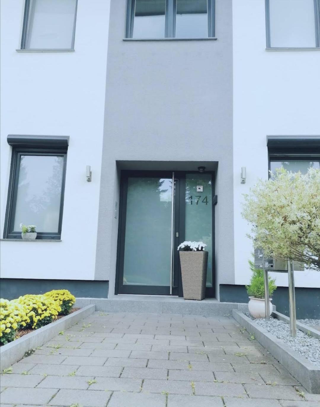 Sleep Well Apartments Detmold - Tempur Beds- Neu - Top Lage - Free Parking - Wifi Zewnętrze zdjęcie